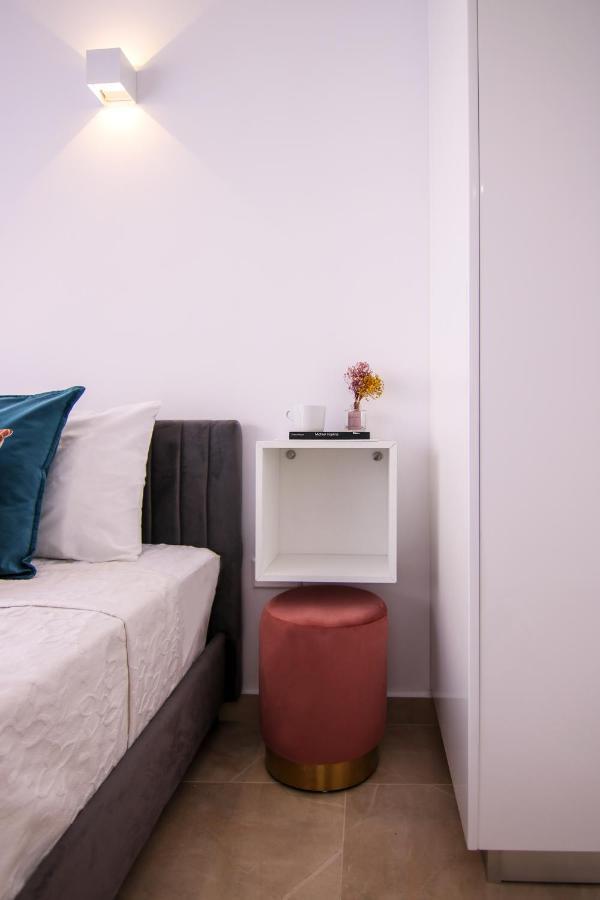 Phaedrus Living: Luxury Maisonette Lighthouse 60 Paphos Exterior photo